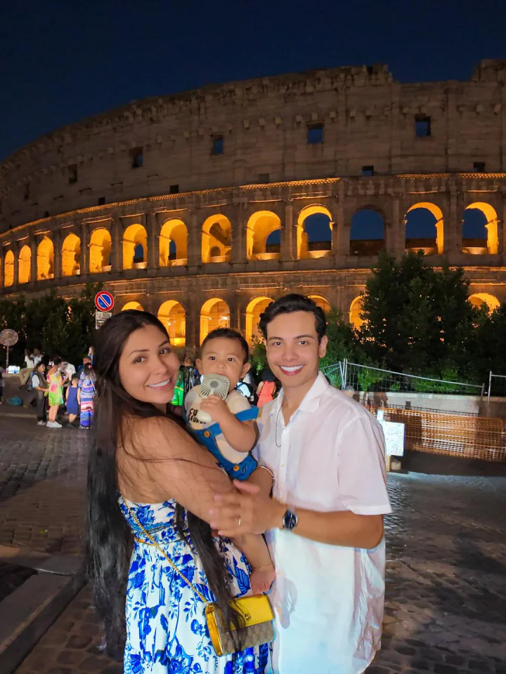 Thiago Hora com a família em viagem, depois da mudança de vida